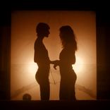 Artwork voor "She Don't Love Me"