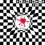 Portada para "Moments EP"