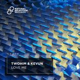 Artwork voor "Love Me"