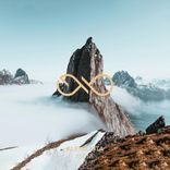 Portada para "Alone"