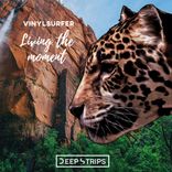 Artwork voor "Living The Moment"